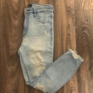 Abercrombie & Fitch Simone High Rise Ankle Jean